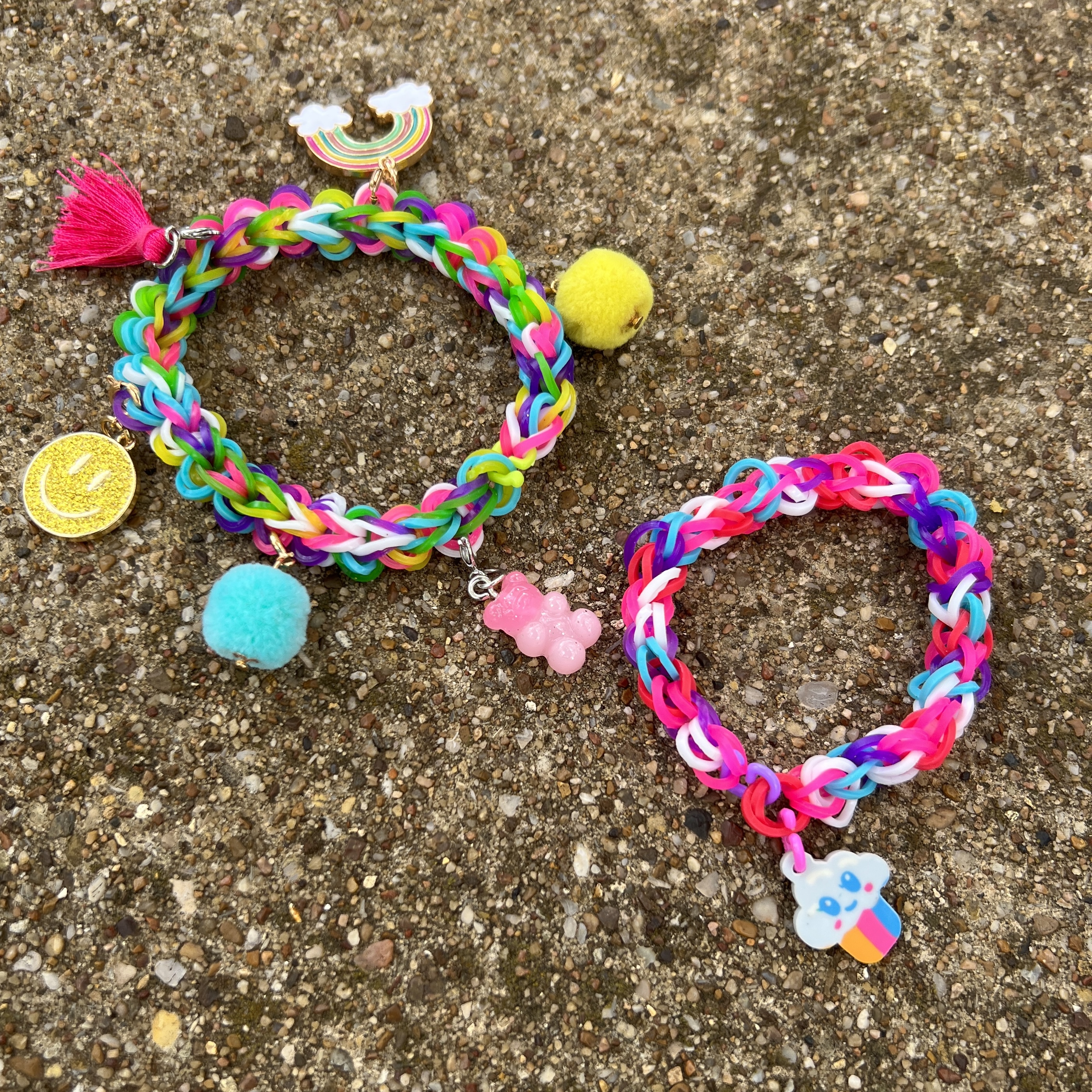Kids Club: Rainbow Loom® Loomi-Pals™ Charm Bracelet - Free Online, Classes